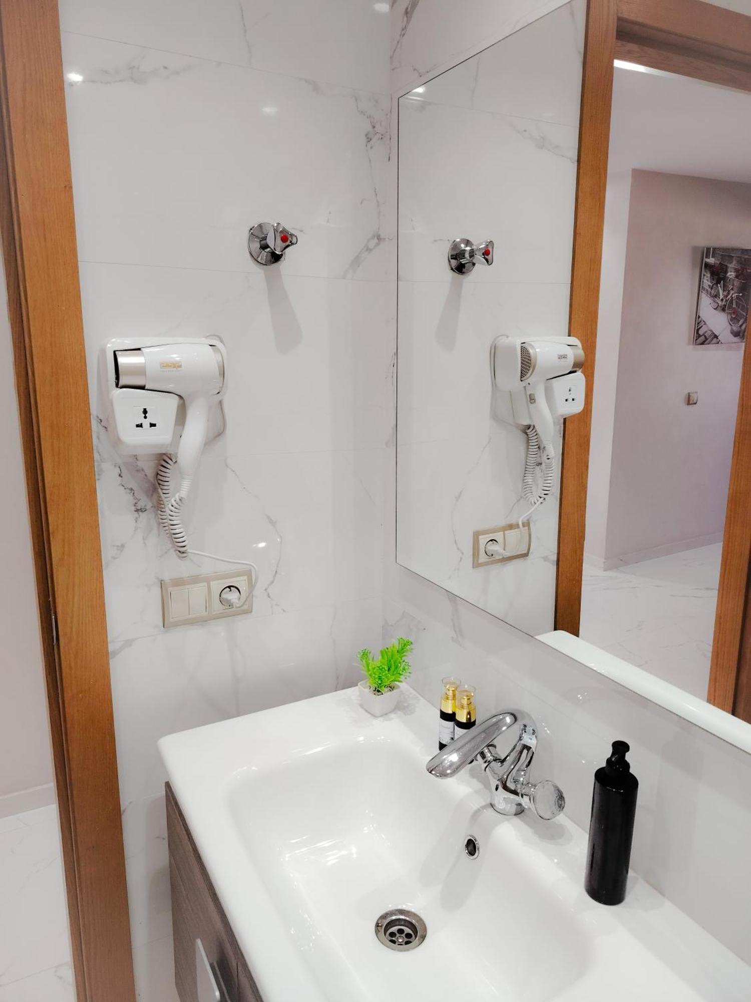 Super Apartement Totalement Neuf A Cote De Marjane Avec La Climatisation Et Wifi Tanger Exteriér fotografie